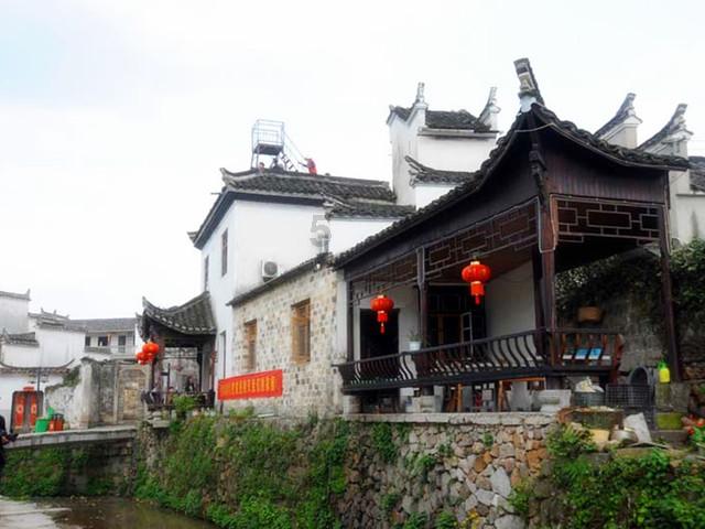 逃离广阔的山川